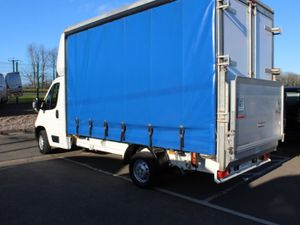 2021 Peugeot Boxer 335 L4 Curtainsider - Image 4