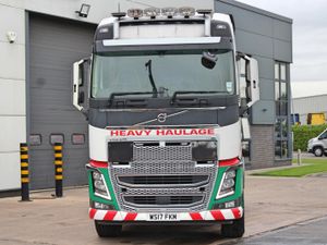 2017 (17) VOLVO FH16 750 6X4 TRACTOR UNIT (EURO 6) - Image 3