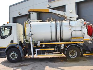 2017 (67) DAF LF 260 4X2 VACUUM TANKER (EURO 6) - Image 4
