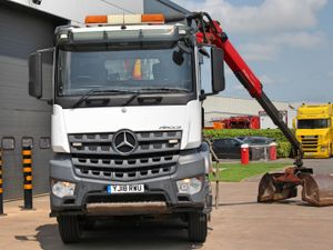 2018 (18) MERCEDES-BENZ 8X4 TIPPER GRAB (EURO 6) - Image 3