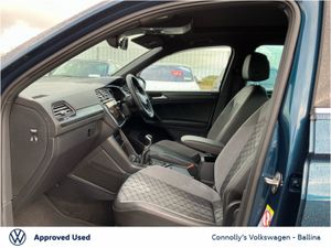 Volkswagen Tiguan 2.0 TDI 150HP R-line  sun Roof - Image 4