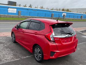 2015 Honda Fit 1.5 Hybrid LOW KMS HIGH SPEC - Image 4