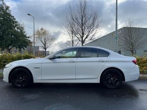 BMW 5-Series 2.0 AUTO - Image 2