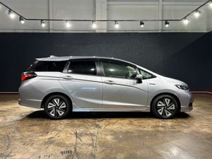 Honda Shuttle 1.5 HYBRID AUTOMATIC - REVERSE CAMER - Image 3