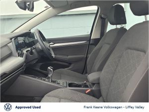 Volkswagen Golf Life 1.0 TSI 110HP  pcp Available - Image 4