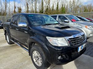 15 Hilux Invincible 3.0 d4d Auto 150k miles Drives - Image 2