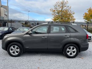 2014 (141) Kia Sorento EX 4x4 AWD - Image 4
