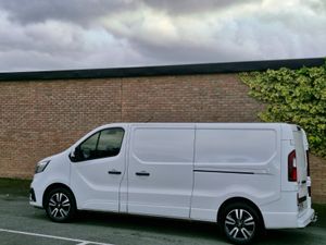 Renault Trafic 150BHP SPORT PRICE INCLUDES VAT - Image 2