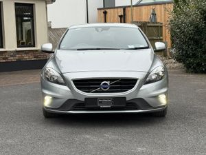 Excellent Condition 161 Volvo V40 R-Design! - Image 2
