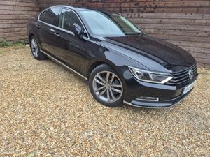 Volkswagen Passat 2016 - Image 2