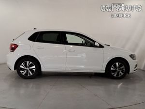 Volkswagen Polo Comfortline  upgraded Alloys  And - Image 2