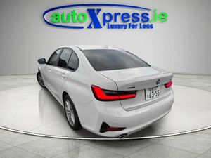 BMW 3-Series 2.0 - Image 3