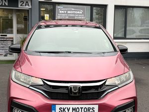 2017 Honda FIT 1.5 Hybrid automatic, Top  Specs - Image 2