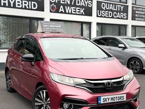2017 Honda FIT 1.5 Hybrid automatic, Top  Specs - Image 4