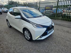 Toyota Aygo 2017 1.0 VVTI -X Play - Image 2