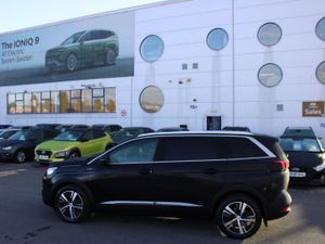 Peugeot 5008 2020 - Image 2