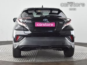 Toyota C-HR 1.8 Hybrid Auto - Image 4