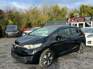 16 Honda Fit Hybrid - Image 2
