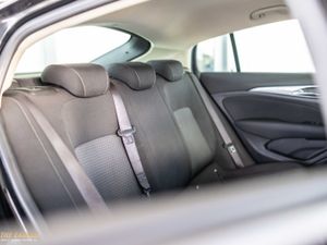 Opel Insignia GRAND SC-1.5 122PS MT6 DIE- MY22 - Image 4