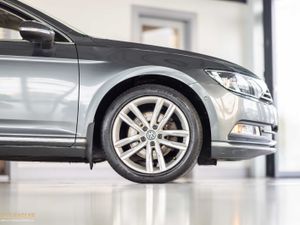 Volkswagen Passat HIGHLINE 1.6 TDI MANUAL - Image 4