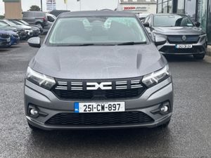 Dacia Sandero Expression TCe 90 5Sp Gsr2 - Image 2