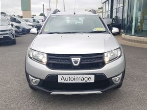 Dacia Sandero Stepway 1.5 Diesel / High Driving P - Image 2