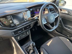 Volkswagen Polo Life 1.0 80hp Manual - Image 3