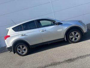 2015 TOYOTA RAV4 LUNA 2.0D4D FSH NCT - Image 4