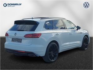 Volkswagen Touareg Diesel Estate Black Edition - Image 4