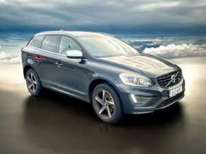 2015 Volvo XC60 D4 (181hp) FWD R-Design - Image 3