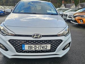 Hyundai i20 2019 1.2 PETROL - Image 3