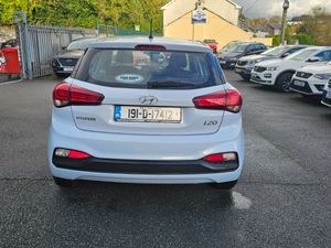 Hyundai i20 2019 1.2 PETROL - Image 4