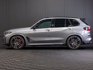 232 BMW X5 X-Drive 50e M-Sport - Image 3
