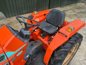 Kubota L1-245 Compact Tractor - Image 4