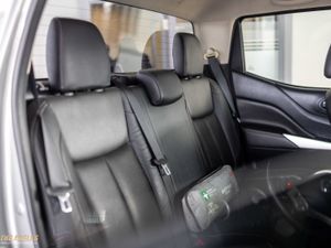 Nissan Navara 2.3 DCI TEKNA 4DR AUTO - Image 4