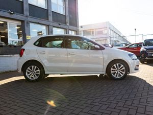 1.0TSI HATCH 5DR AUTOMATIC - Image 2