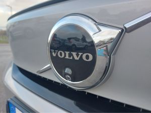 Volvo XC40 ULTIMATE EXTENDED RANGE - Image 4