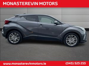 Toyota C-HR HYBRID SOL 4DR AUTO - Image 3