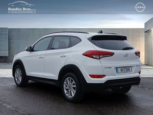 Hyundai Tucson 1.7 D Premium - Image 4