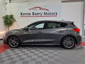 Ford Focus 1.0T ST-LINE 125BHP 6 SPEED MANUAL - Image 4