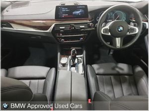 BMW 5 Series 520d M Sport Saloon - Image 3