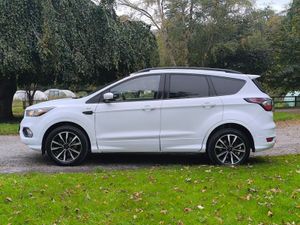 2017 Ford Kuga ST LINE 2.0 TDCI 150 HP HIGH SPEC ! - Image 3