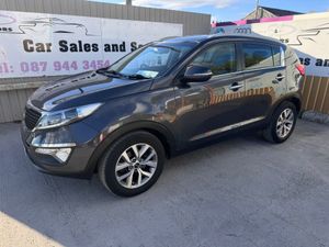 161 Kia Sportage 1.7D PLATINUM Low Miles - Image 2