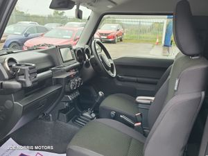 Suzuki Jimny XC TOP SPEC AUTOMATIC 4 DOOR 4WD LOTS - Image 4