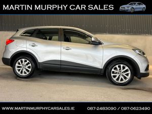 Renault Kadjar 1.5 DCI PLAY BLUE LOW KMS - Image 2
