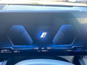 BMW 5 Series 530e M Sport Saloon - Image 4