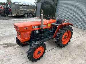 Kubota 1500DT Compact Tractor - Image 2