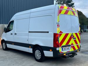Mercedes-Benz Sprinter 2018 - Image 2