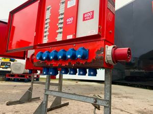 400v / 240v SITE  DISTRIBUTION BOXES721. - Image 3