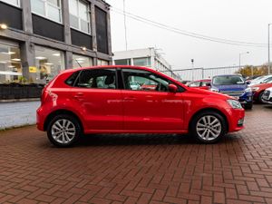 1.0TSI HATCH 5DR AUTOMATIC// - Image 2